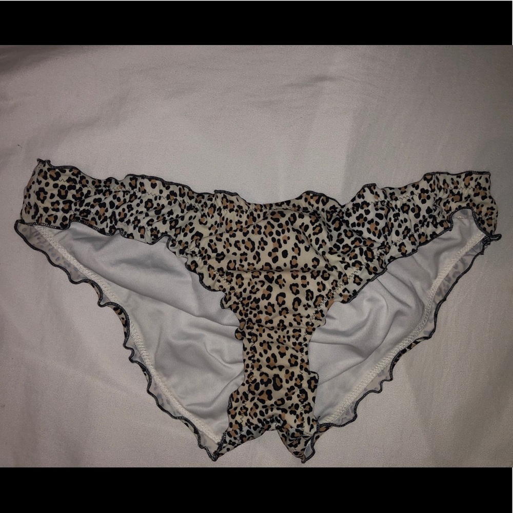 VS CHEEKY BIKINI BOTTOMS